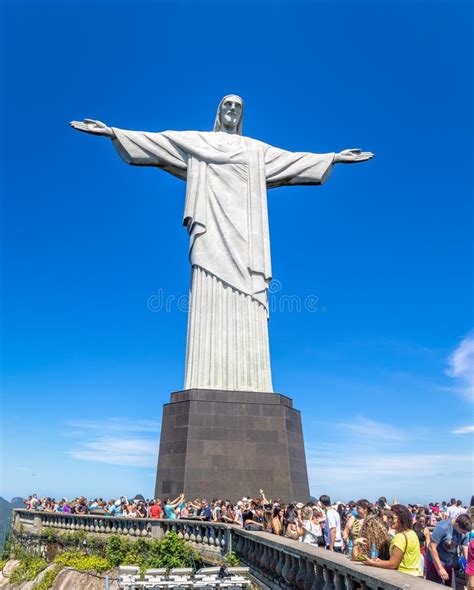 Cristo La Estatua Del Redentor Rio De Janeiro El Brasil Foto