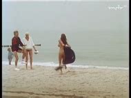 Naked Gerit Kling in Barfuß ins Bett