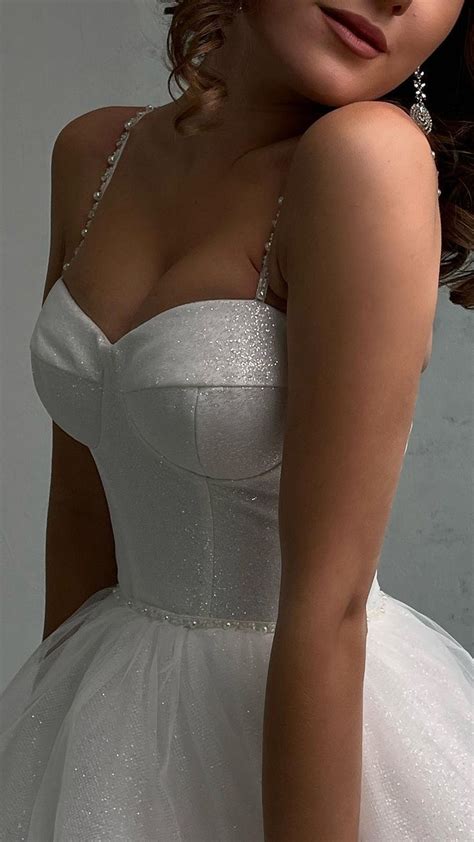 Elegant A Line Spaghetti Straps Sweetheart Tulle Wedding Dress