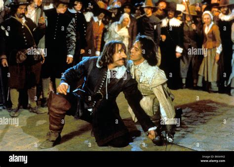 CYRANO DE BERGERAC (1990) GERARD DEPARDIEU CYR 073 Stockfotografie - Alamy