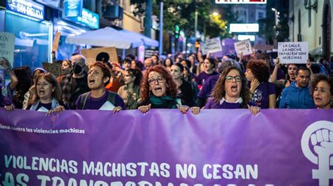 El Movimiento Feminista Toma Las Calles De Canarias Para Pedir M S