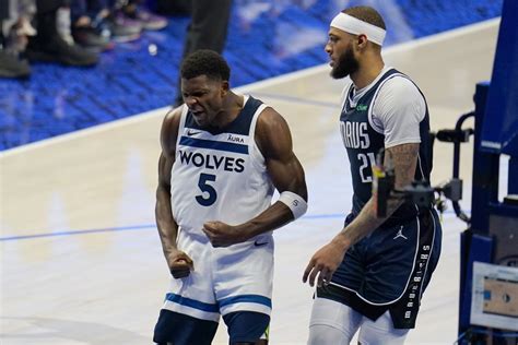 Luka Doncic And Kyrie Irving Each Score 33 Points As Mavs Beat Wolves