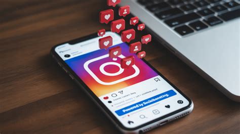 All Time Hit Naked In Manhattan Lyrics By Chappell Roan Gigwise