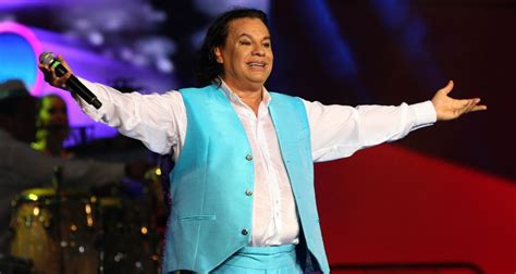 Desaparece Estatua De Juan Gabriel En Acapulco Uniradio Informa