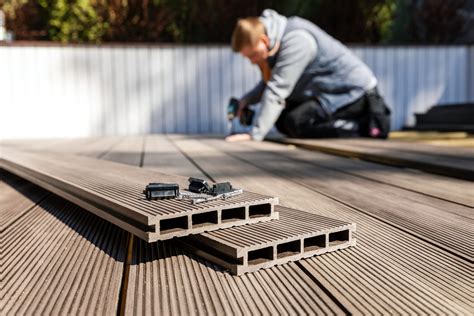 Composite Decking: A Homeowner's Guide to Composite Decking