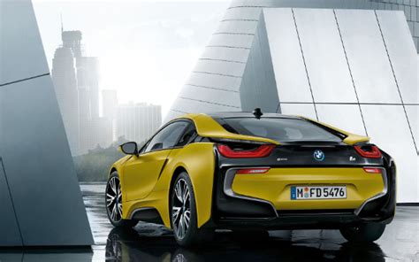 BMW I8 Protonic Frozen Yellow Edition