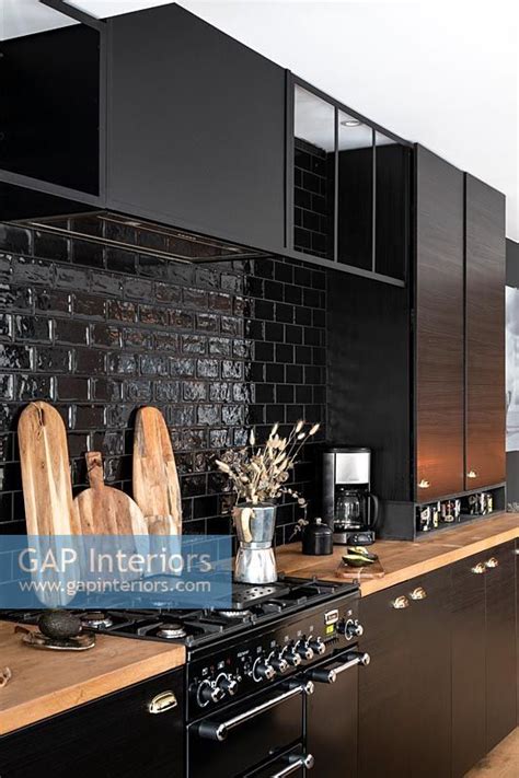 Modern Black And Wood Kitchen Black Tiles Kitchen Luxury Kitchen