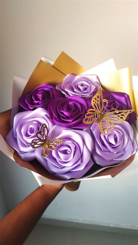 Rosas Eternas Lila Y Morado En 2024 Regalos Rosas Ramo De Cintas