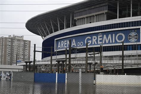 Campo Do Gremio Serpa Aquiraz - Arena do Grêmio ainda tem alagamento de até um metro no campo e em ...