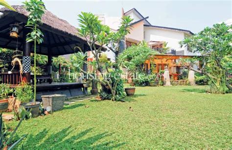 Rumah Kebun Penuh Manfaat