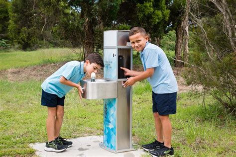 Secure Grant Funding for Your School Drinking Fountain: Guide - Civiq