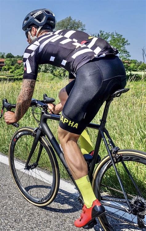 Pin By Wallace Kong On Bike Wear Cycling Attire Cycling Outfit Lycra Men