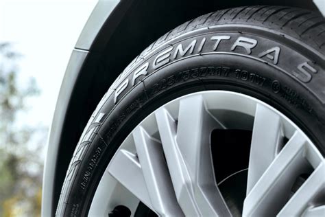 Maxxis Premitra 5 HP5 Tire: rating, overview, videos, reviews ...
