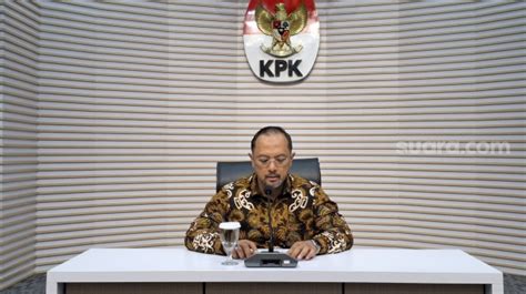 Pengembangan Kasus Lukas Enembe KPK Geledah Kantor Setda Papua