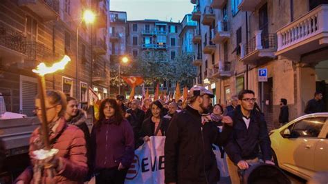 Savona Stasera La Fiaccolata Torna In Via S Lorenzo Dopo Due Anni Di