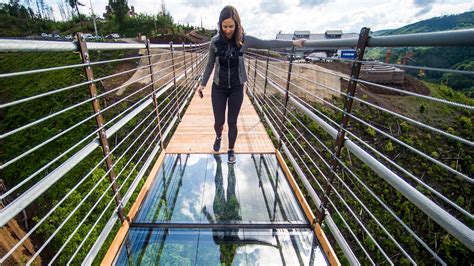 Skybridge Gatlinburg Longest Footbridge In Us Opens In Tennessee