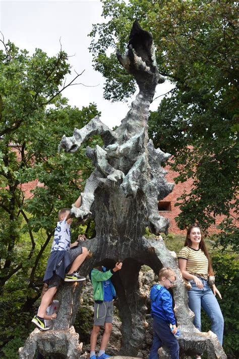 Dragon Statue at Wawel Royal Castle in Krakow, Poland Editorial Photo ...