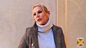 Victoria ans une milf assoiffé de sexe XVIDEOS