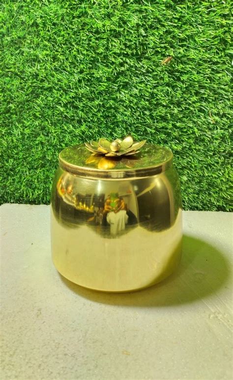 Plating Metal Dry Fruit Jar With Beautiful Finishing Shape Oval Size