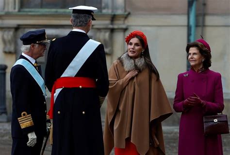 El Espectacular Tocado Turbante Naranja Con El Que La Reina Letizia Ha