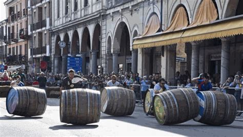 A Nizza Una Domenica Rovente Con La Corsa Delle Botti E Monferrato In