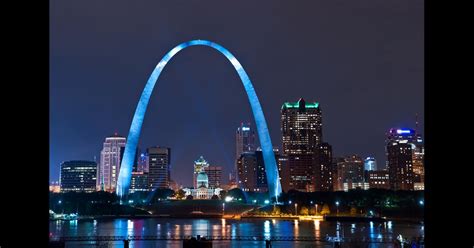 Find Avis Car Hire in St. Louis | momondo
