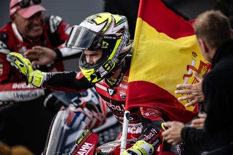 Sbk Gp Del Regno Unito Alvaro Bautista Vince Gara Primo Podio