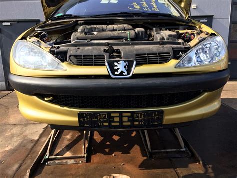 Peugeot 206sw orig Stoßstange Stossfänger vorn KAW Persepolisgelb met ...