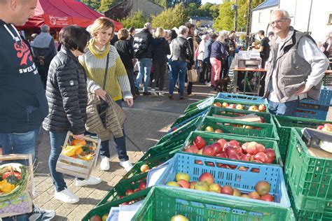 Rachecourt La F Te Des Pommes A Attir Personnes Inside Magazine