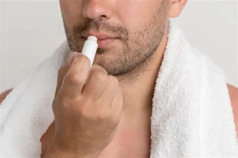 Bibir Sehat Dan Percaya Diri 7 Rekomendasi Lip Balm Terbaik Untuk Pria