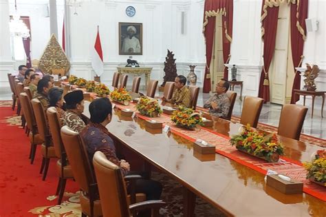 Jokowi Dipastikan Hadir Di Pelantikan Prabowo Gibran 2024