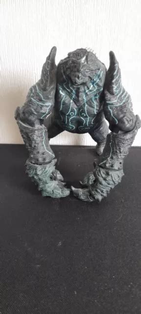 Pacific Rim Kaiju Leatherback Action Figure Neca Rare Posable