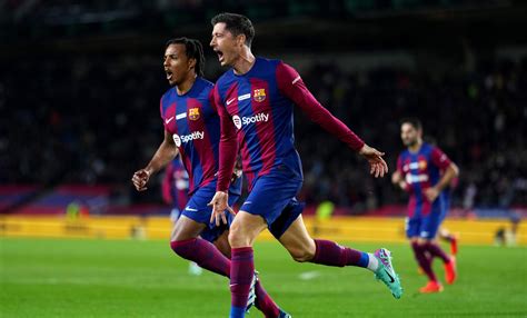 (WATCH) Robert Lewandowski levels for Barcelona in La Liga derby with ...