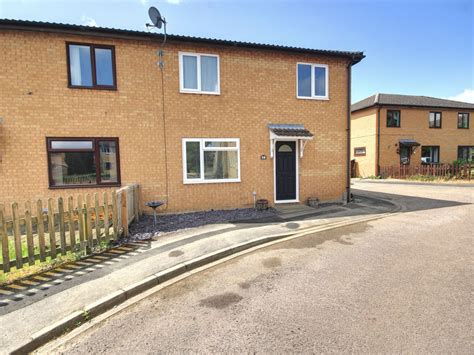 2 Bed Detached House For Sale In Windsor Gardens Somersham Huntingdon