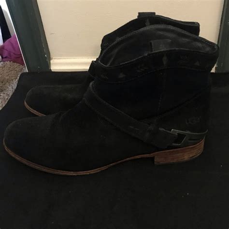 UGG | Shoes | Ugg Black Ankle Boots | Poshmark