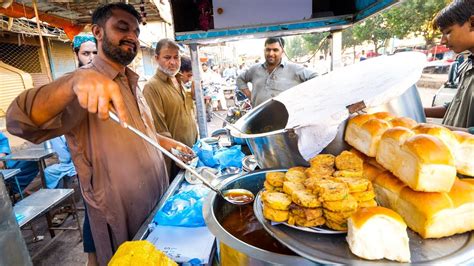 Breakfast In Lyari Karachi Street Food In Former Danger Zone In