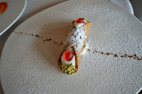 Sicilian Cannoli - Delicious Italy