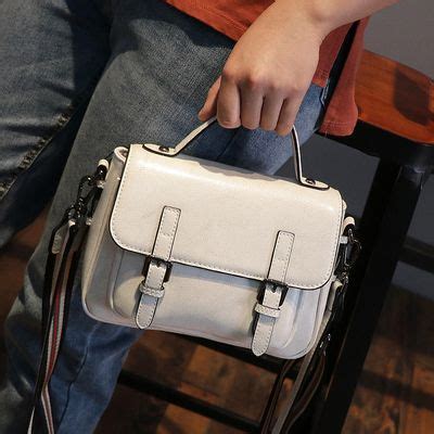СУМКА ИЗ НАТУРАЛЬНОЙ КОЖИ | Cambridge satchel company, Cambridge ...