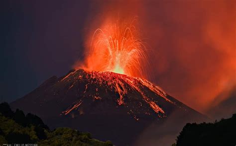 Video El Volc N M S Activo De Europa El Monte Etna Mont Un