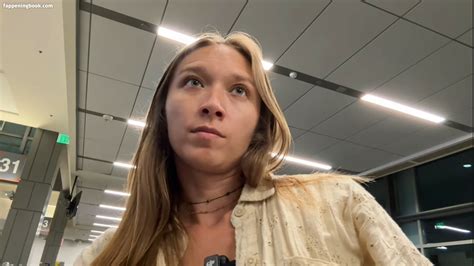 Nikita Crump Nikitapoppy Nikitacrump Nude OnlyFans Leaks Fappening FappeningBook