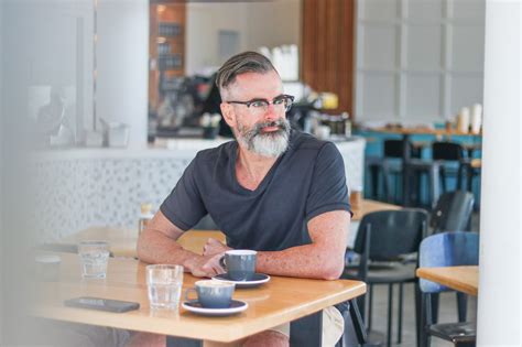 GAY LONELINESS The Loneliness Guy