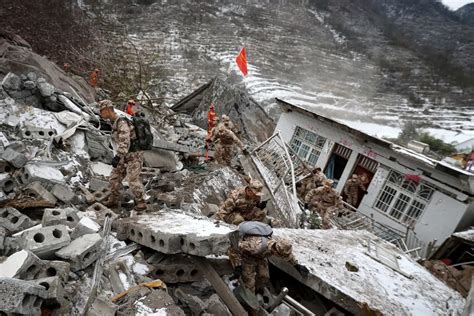 47 Orang Tertimbun Tanah Longsor Di Yunnan China