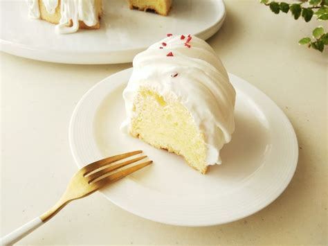 『エンゼル型で焼くシフォンケーキ』 | 生クリーム レシピ, スイーツ レシピ, エンゼルケーキ