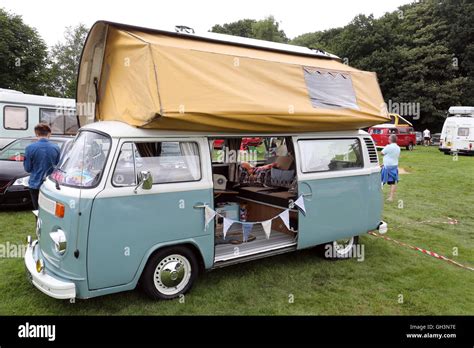 Volkswagen Dormobile Camper Van Tatton Park Vw Show Stock Photo Alamy