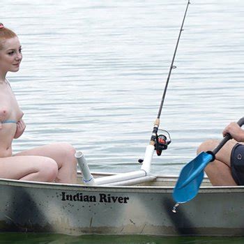 Get Amber Addis Free Stripping And Nude Links At Freeones