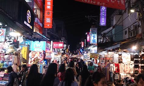 lam cho dem lon nhat va noi tieng nhat tai dai bac dai loan