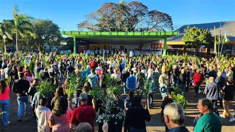 Fi Is Celebram Domingo De Ramos Na Pra A Jos Nogueira Do Amaral Em