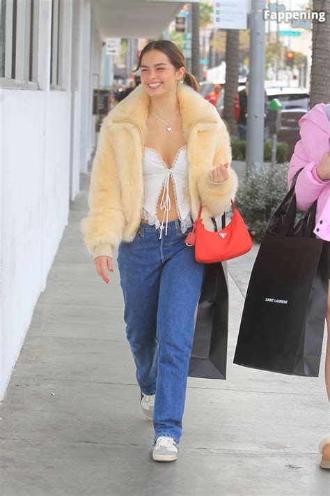 Addison Rae Flaunts Her Sexy Tits In Los Angeles Photos OnlyFans Leaked Nudes