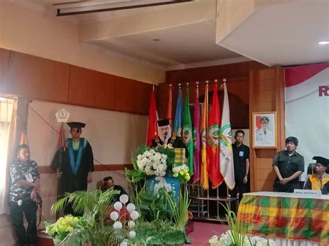 Unipol Soppeng Gelar Rapat Senat Terbuka Luar Biasa Dalam Rangka Wisuda