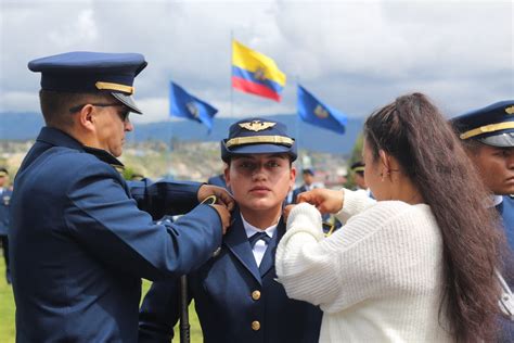 Graduación De La Sexagésima Primera Promoción De Alumnos Técnicos En La